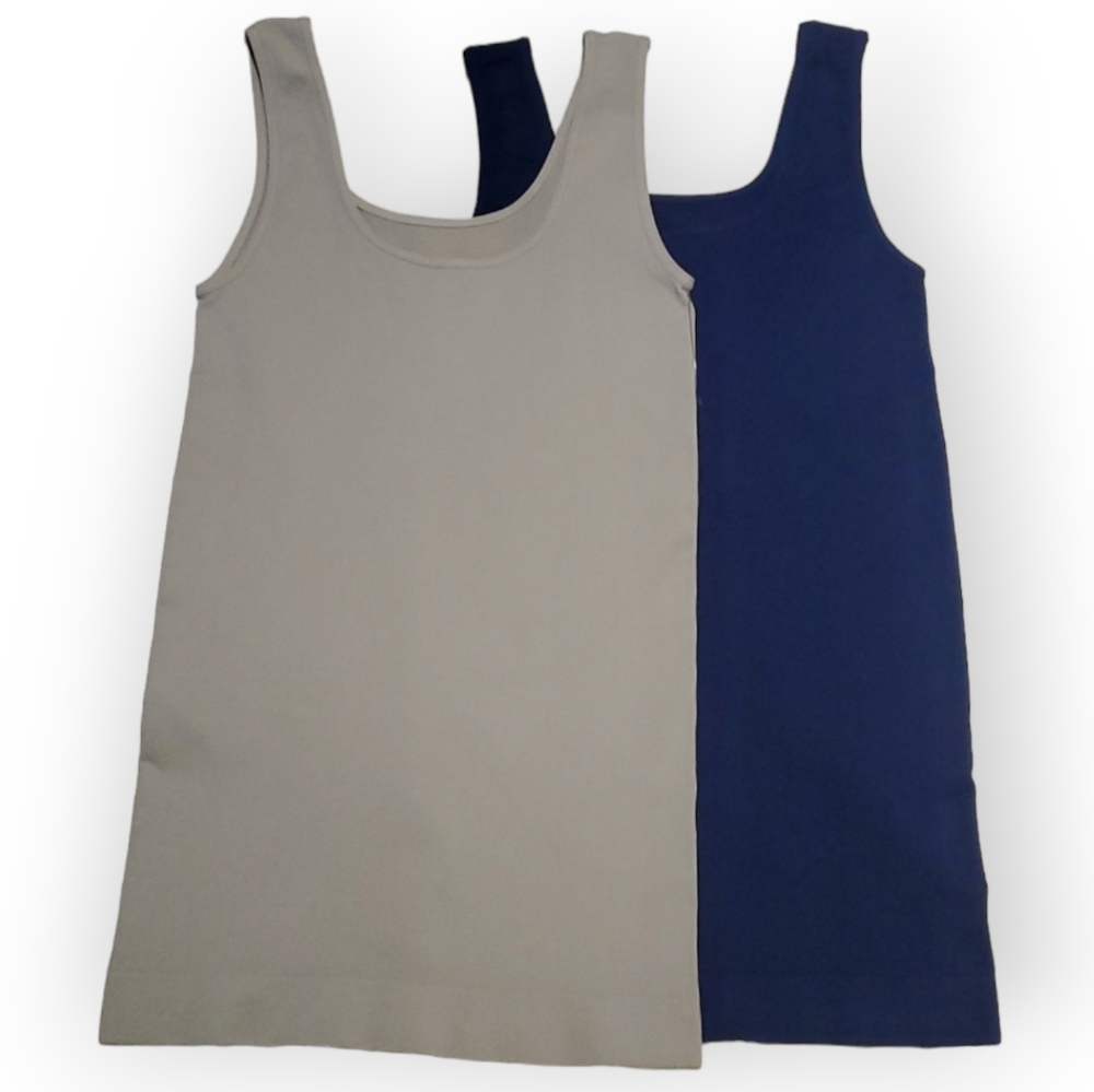 NWOT TEES BY TINA Smooth Tank